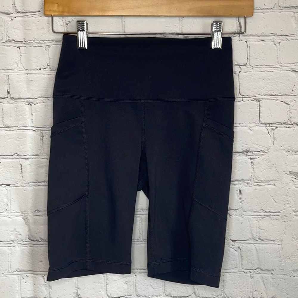 Yogalicious Lux Women’s Black Spandex Biker Shorts size xs
